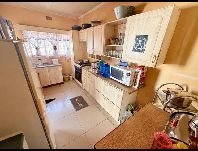 3 BEDROOM HOUSE FOR SALE IN VANDERBIJLPARK CW 4